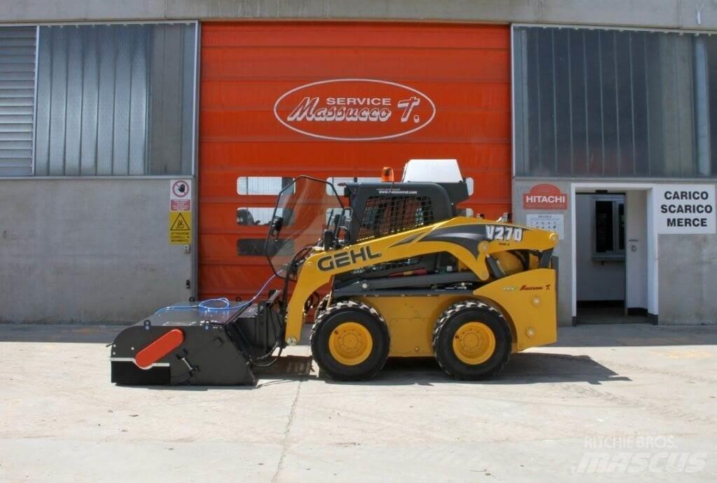 Gehl V270 Smykem řízené nakladače