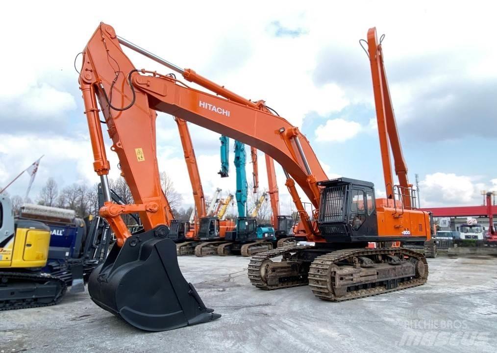 Hitachi EX800 Pásová rýpadla