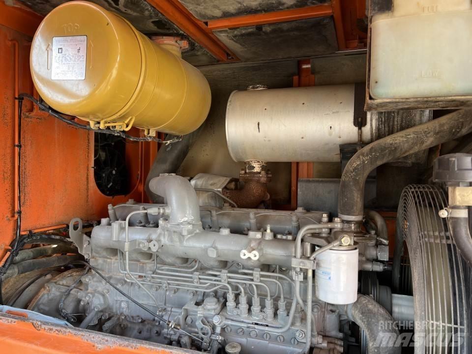 Hitachi LX170E Kolové nakladače