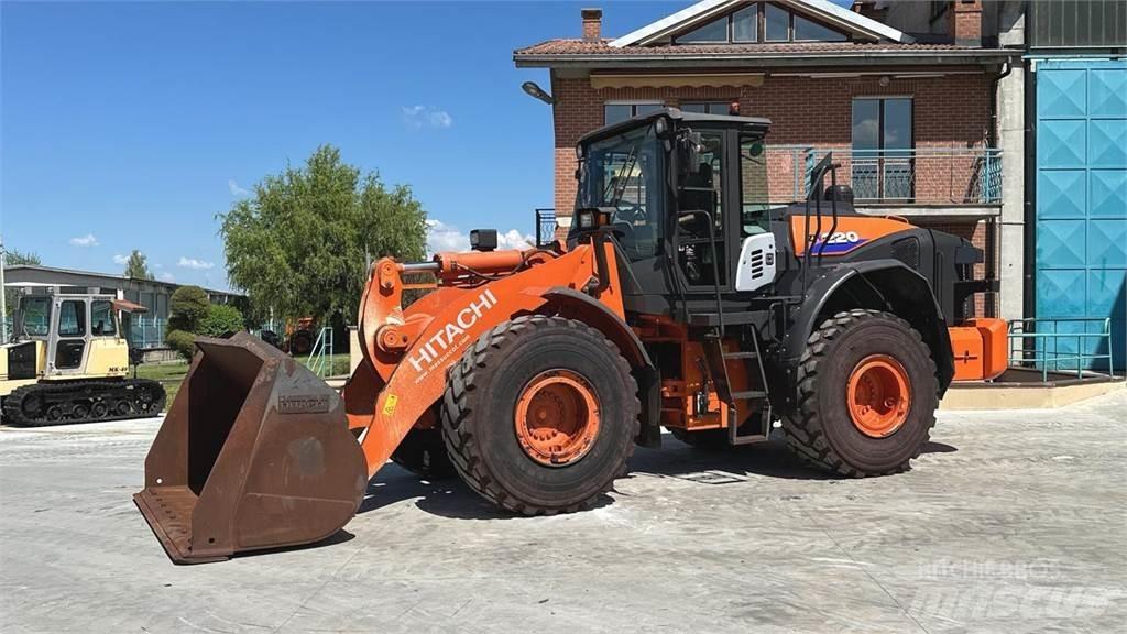 Hitachi ZW220-6 Kolové nakladače