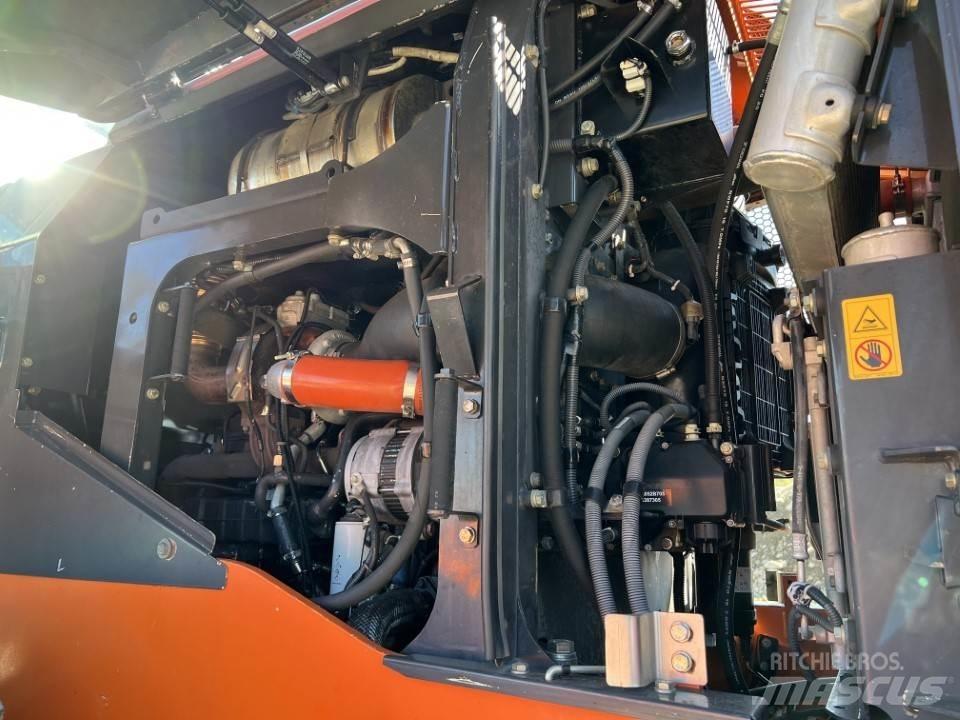 Hitachi ZW250-6 Kolové nakladače