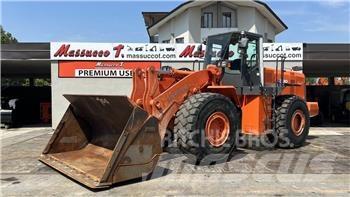Hitachi ZW330 Kolové nakladače