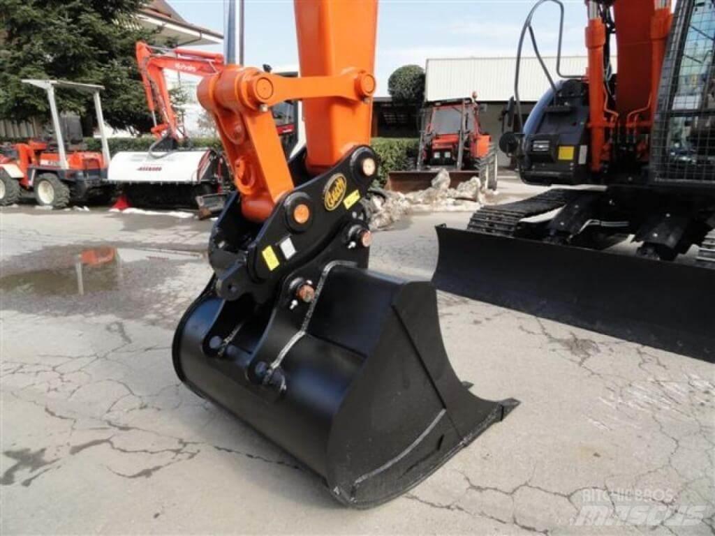 Hitachi ZX135 US-6 Jeřáby/Nakladače