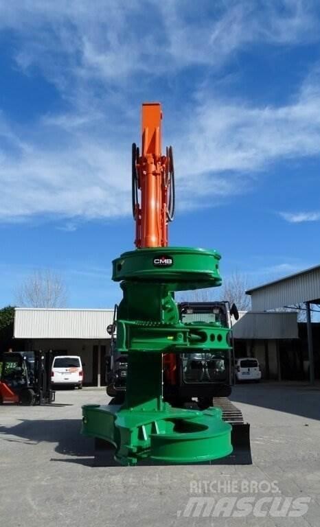 Hitachi ZX135US-6 Jeřáby/Nakladače