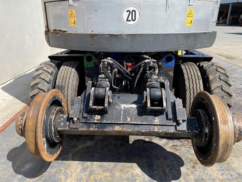 Hitachi ZX170PRR Kolová rýpadla