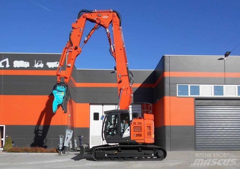 Hitachi ZX225-US6 Pásová rýpadla