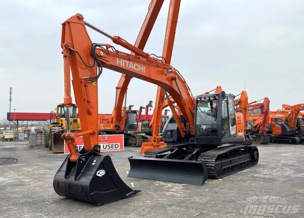 Hitachi ZX225 USBLC Pásová rýpadla