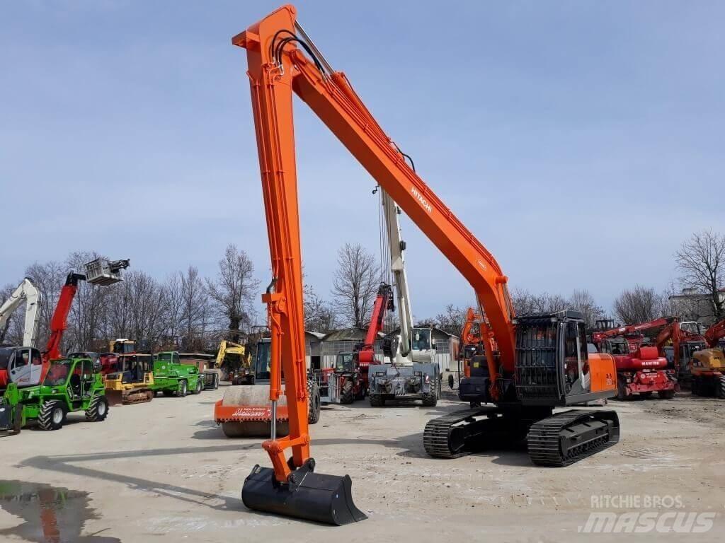Hitachi ZX250LCN -3 SLF Pásová rýpadla