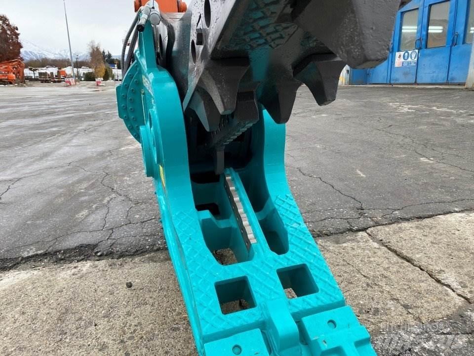 Hitachi ZX470LCH-3 Pásová rýpadla