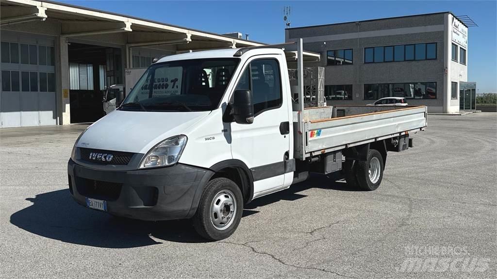Iveco DAILY 35C13 4X2 Další