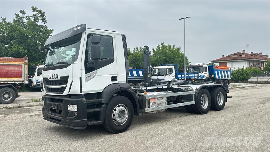 Iveco Stralis 460 6x2 Další