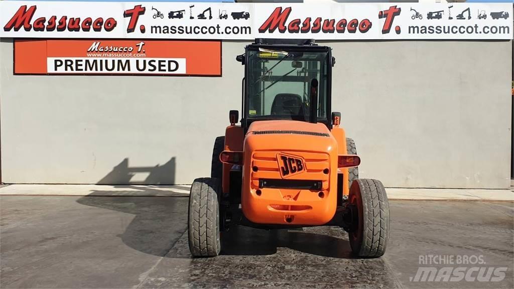 JCB 940 4x2 Terénní vysokozdvižné vozíky