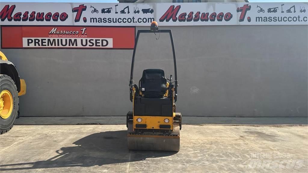 JCB VMT160 Půdní kompaktory