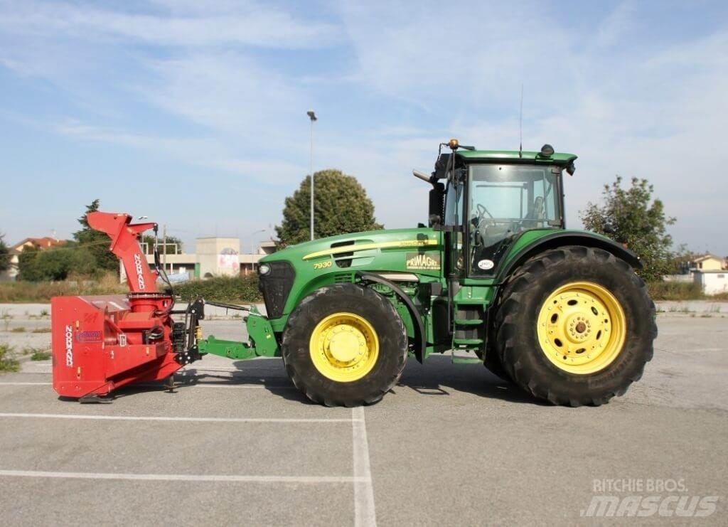 John Deere 7930 4X4 Sněžné pluhy, přední sněhové radlice