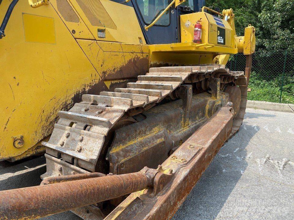 Komatsu D155A-3 Pásové dozery
