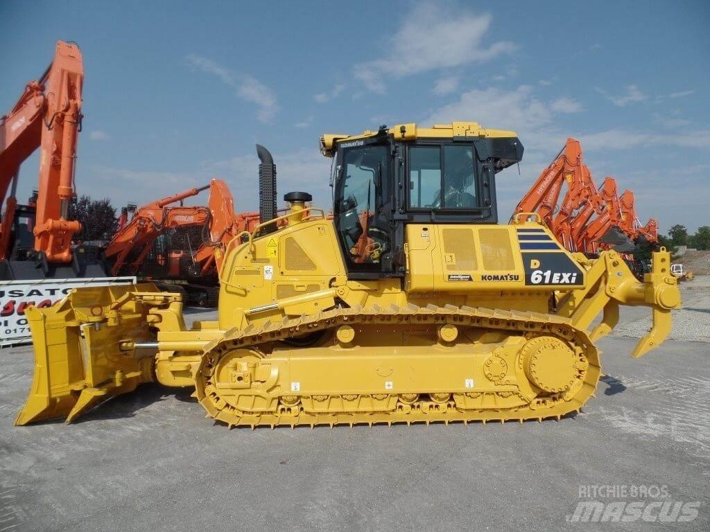 Komatsu D61 EXi Pásové dozery