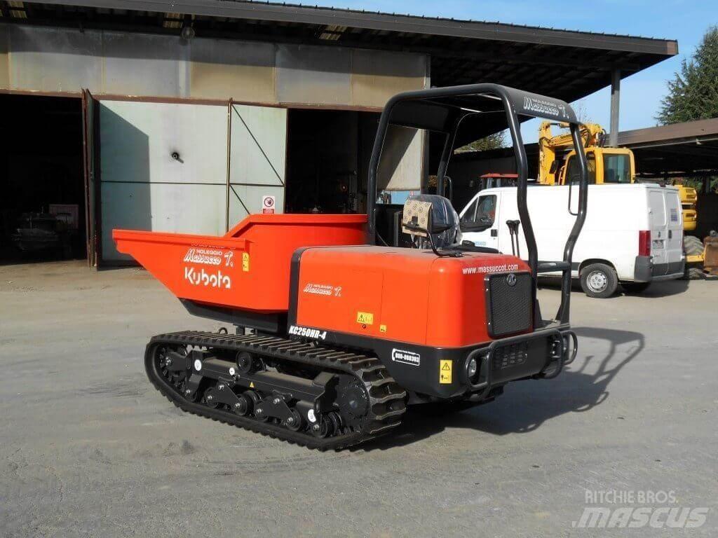 Kubota KC250 Vyklápěcí dempry