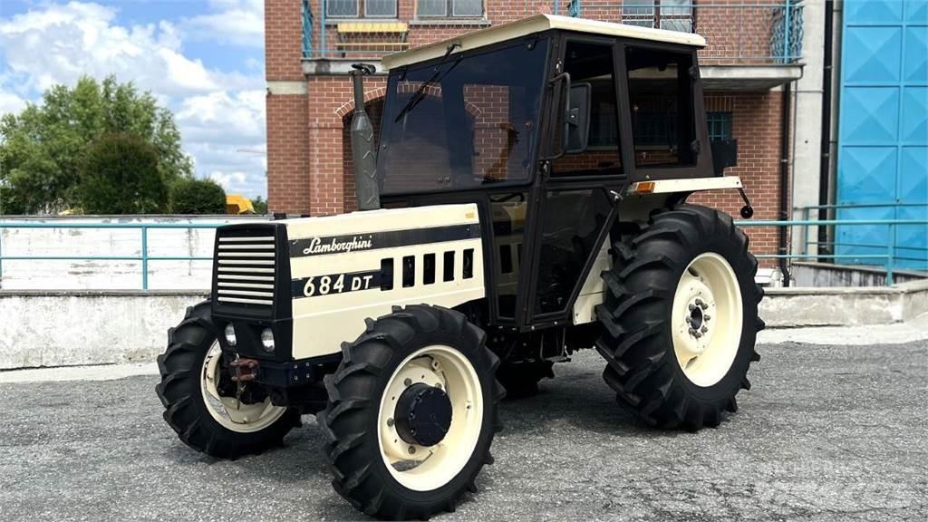 Lamborghini 684 DT Sněžné pluhy, přední sněhové radlice