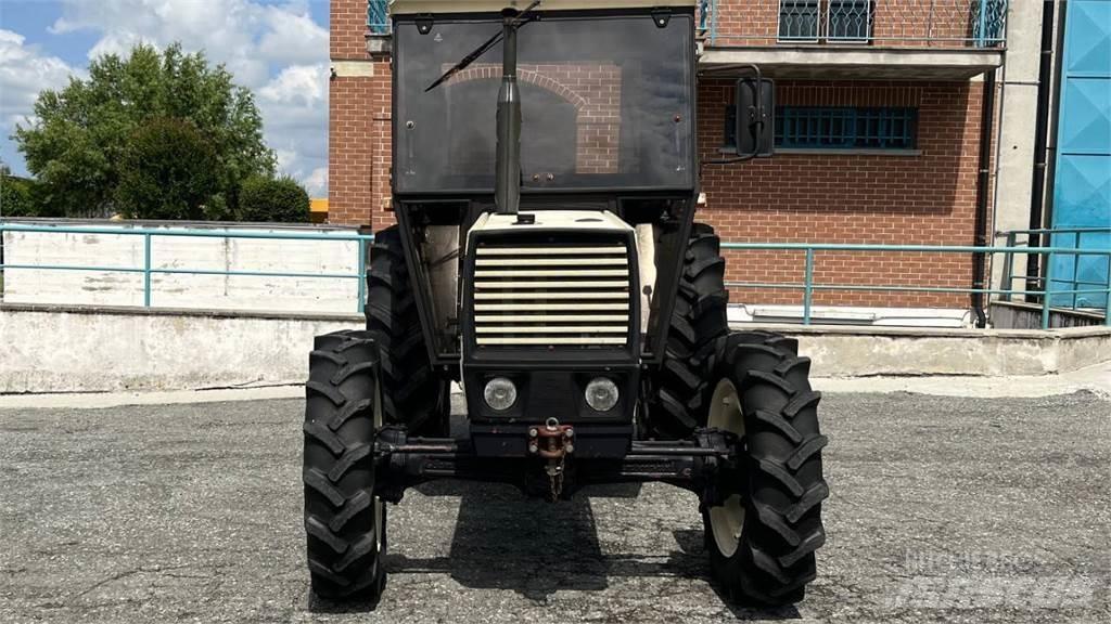 Lamborghini 684 DT Sněžné pluhy, přední sněhové radlice