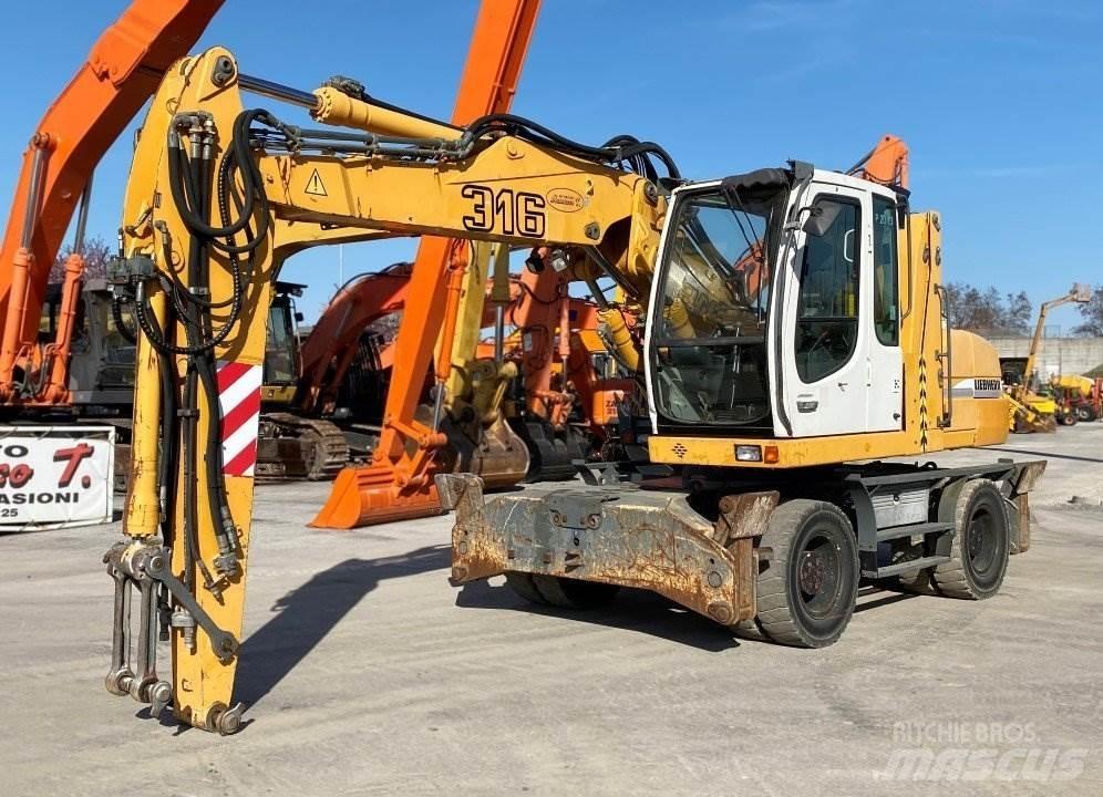 Liebherr A316 Kolová rýpadla