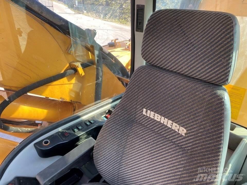Liebherr A316 Kolová rýpadla