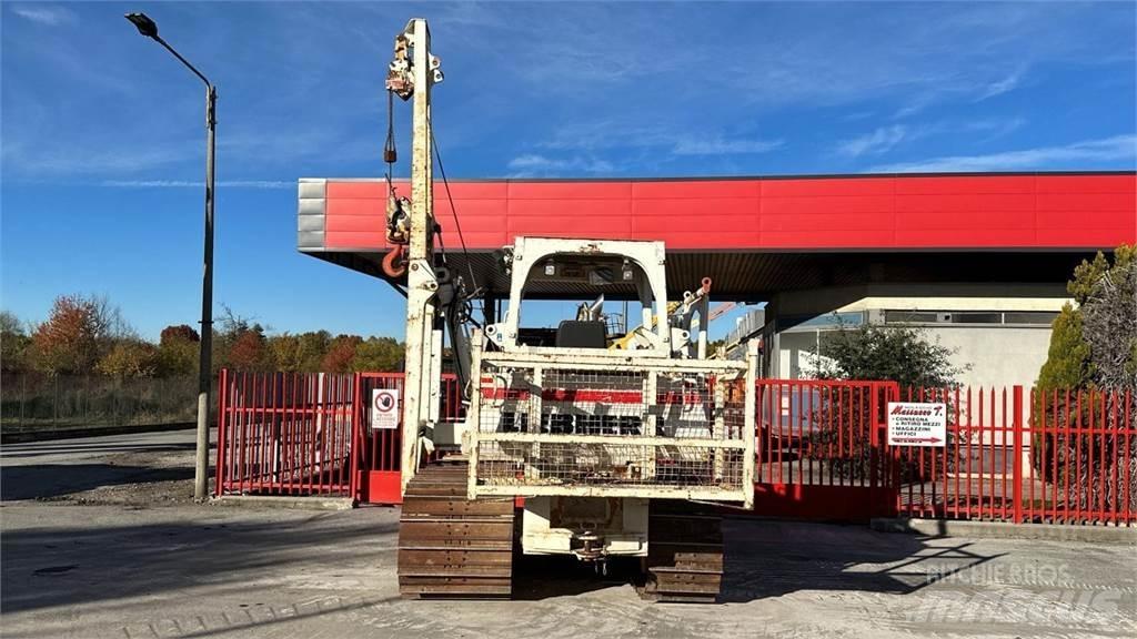 Liebherr RL 22 B Potrubní zařízení