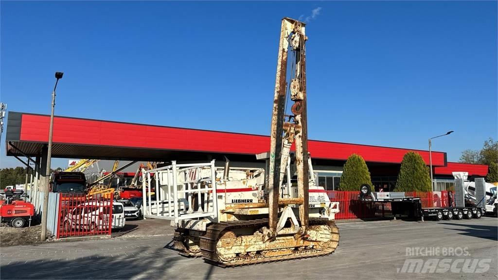 Liebherr RL42B Potrubní zařízení