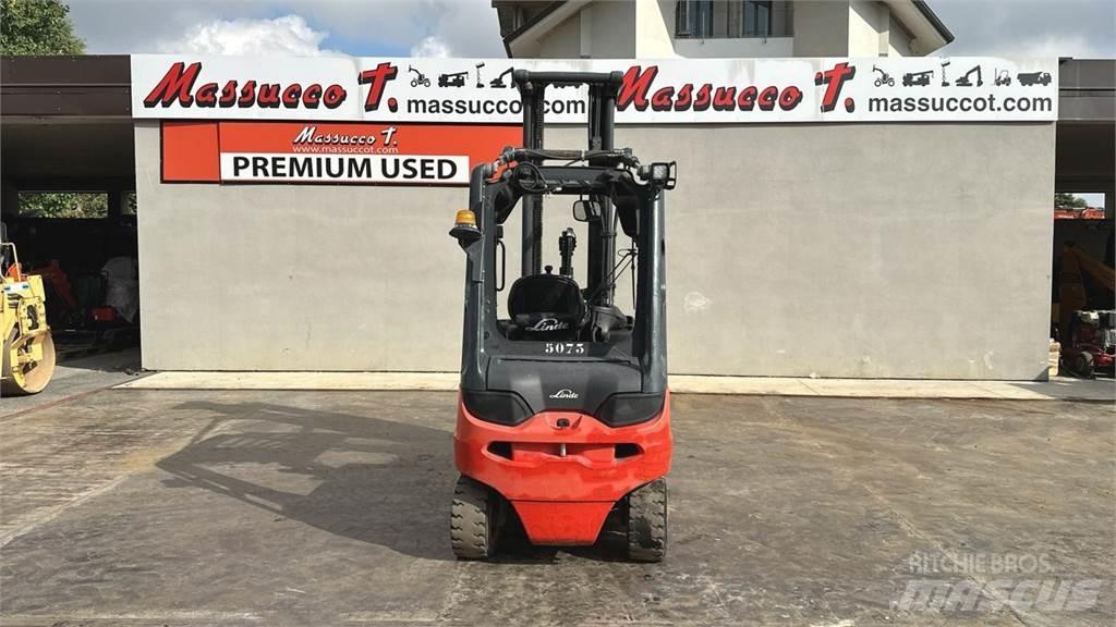 Linde E30L Akumulátorové vozíky