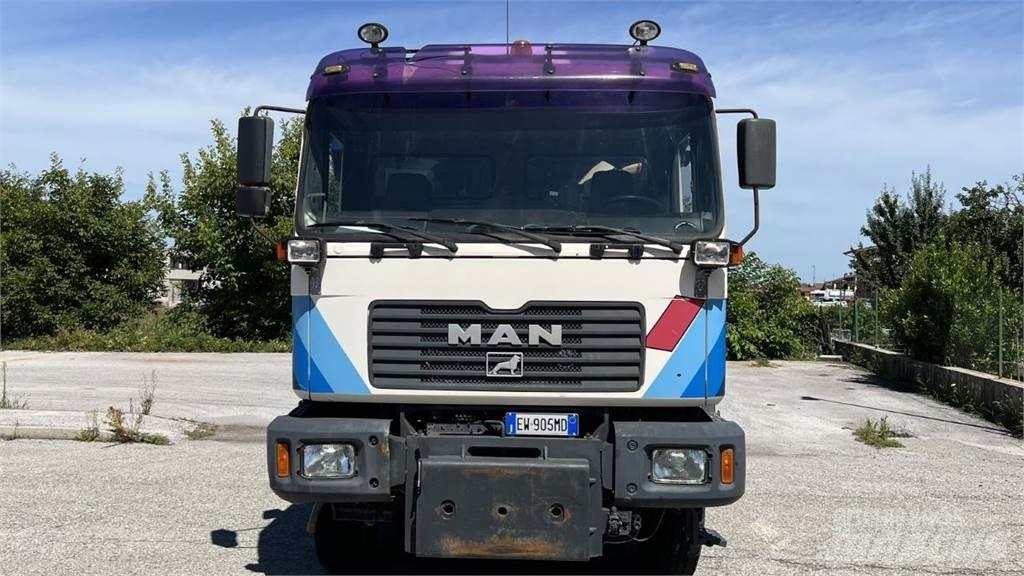 MAN 41.364 VF 8x4 Další