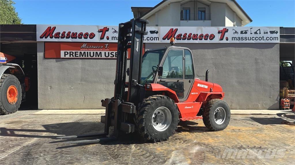 Manitou M50-4 4x4 Terénní vysokozdvižné vozíky