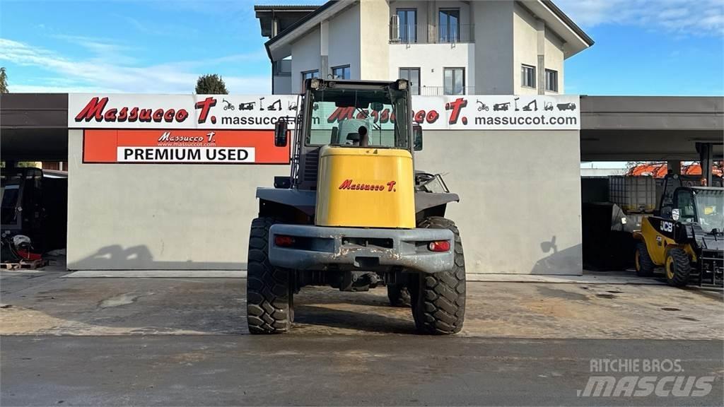 Mecalac AS210 4X4 Kolové nakladače