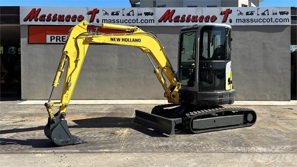 New Holland E 35.2 C Mini rýpadla < 7t