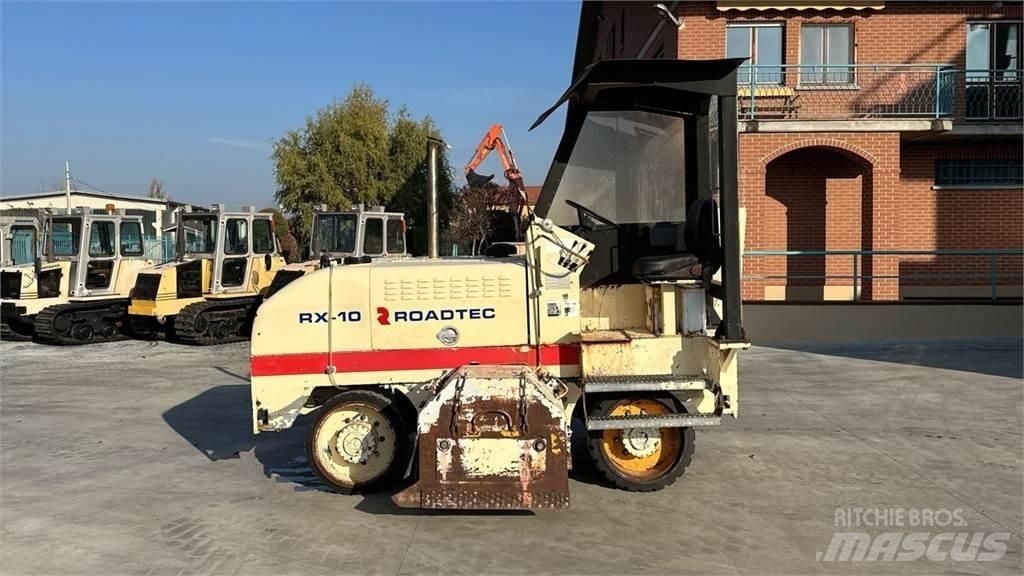 Roadtec RX-10 123 Finišery