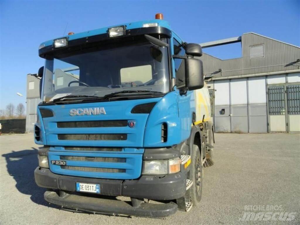 Scania P 230 Bucher Zametací vozy