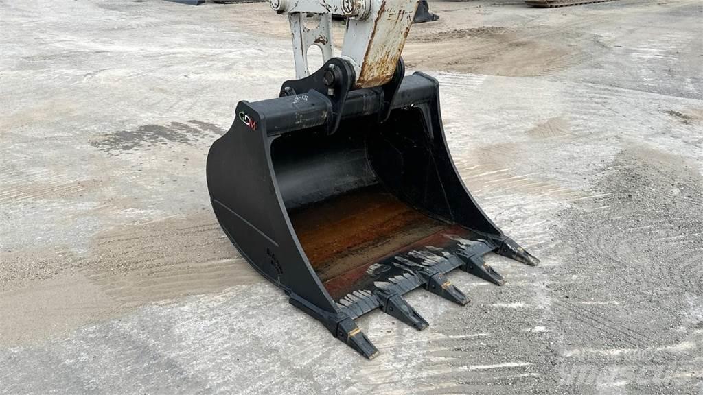 Takeuchi TB2150R Midi rýpadla 7t - 12t