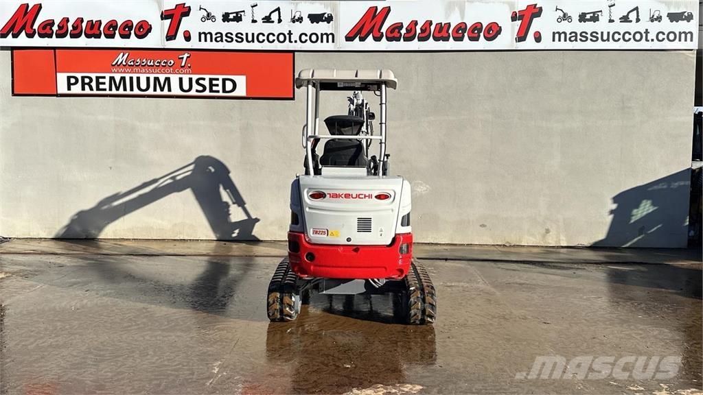 Takeuchi TB225 Mini rýpadla < 7t