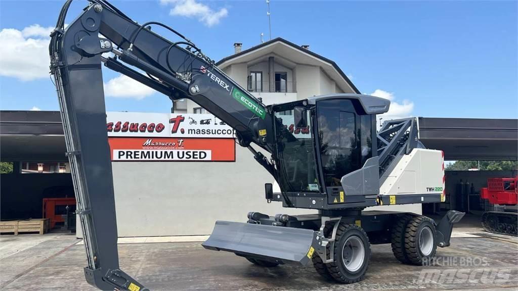 Terex TWH 220 S5 Kolová rýpadla