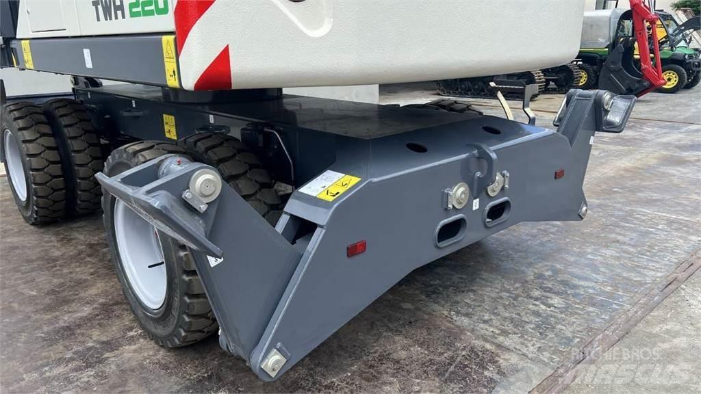 Terex TWH 220 S5 Kolová rýpadla