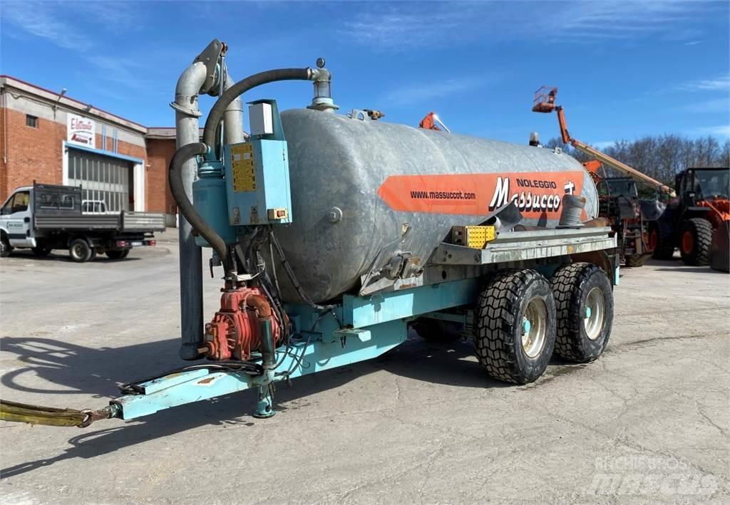 Vaia MB 141 Cisternové vozy