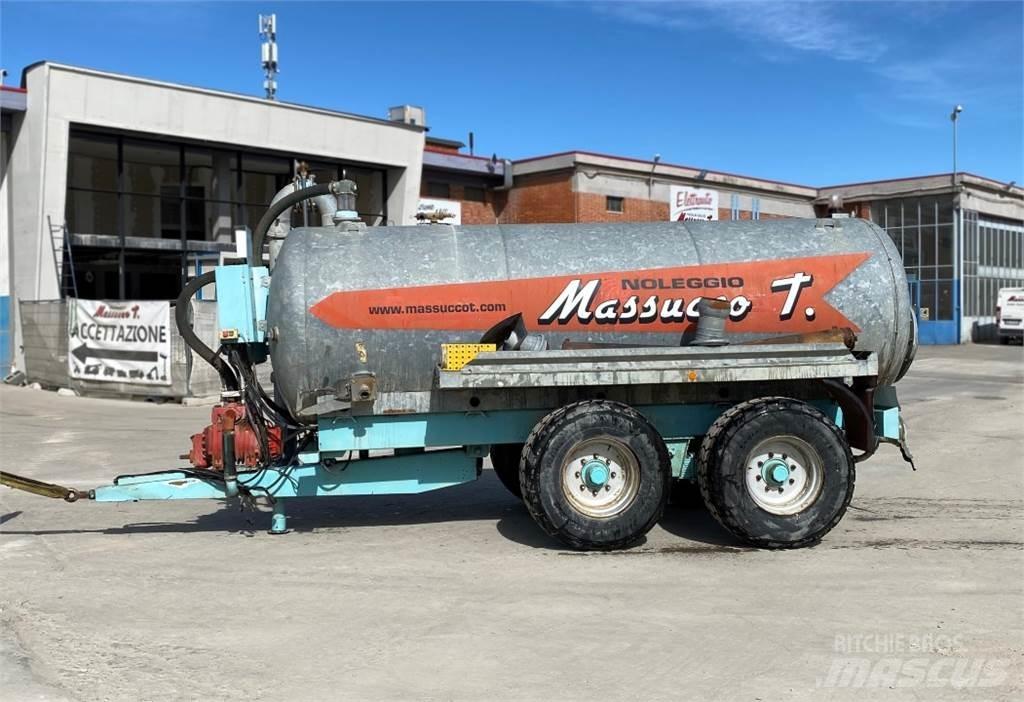 Vaia MB 141 Cisternové vozy