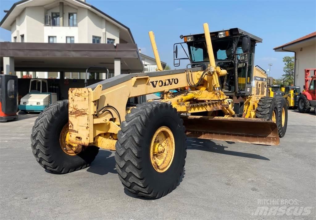 Volvo G740VHP Pásové dozery