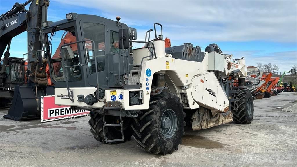 Wirtgen WR2000 Další