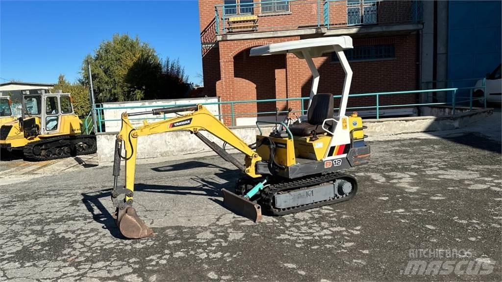 Yanmar B12-1 Mini rýpadla < 7t