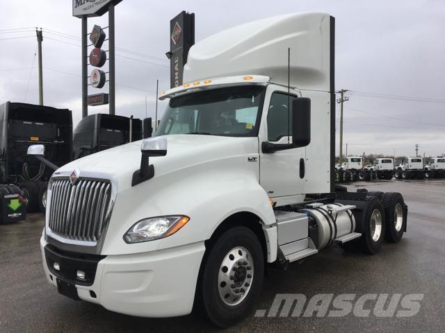 International LT Tahače