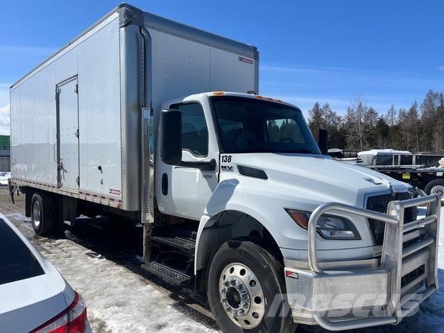 International MV Skříňová nástavba