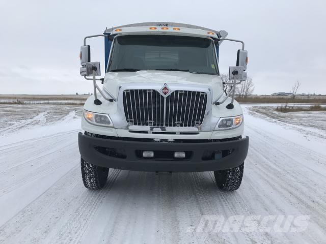 International MV Sklápěč na obilí