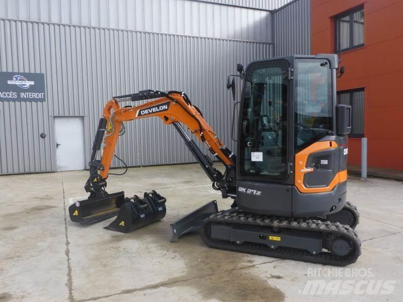 Develon DX27Z-7 Mini rýpadla < 7t