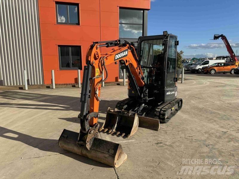 Doosan DX 27 Z Mini rýpadla < 7t