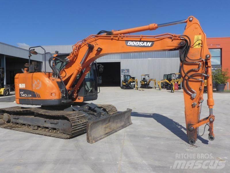 Doosan DX140LC Pásová rýpadla