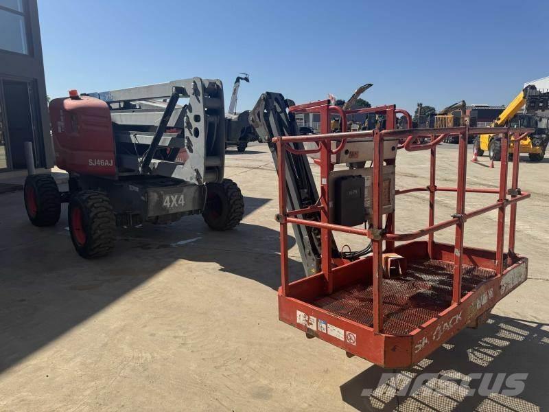 SkyJack SJ46AJ Kloubové plošiny